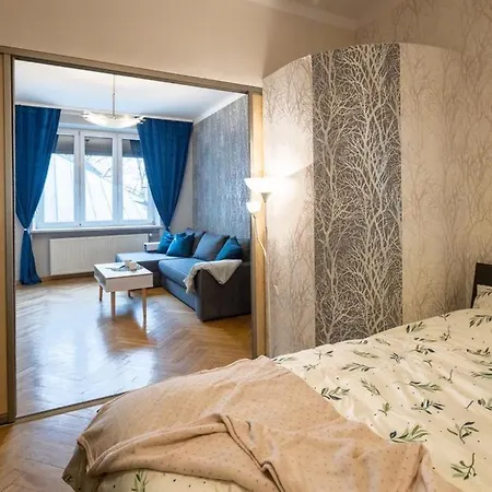 Justi Old Town Studencka * Krakow