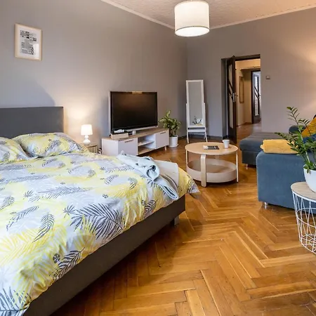 Justi Old Town Studencka Apartment *