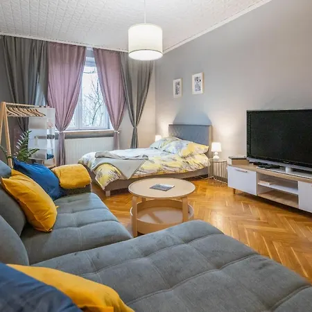 Justi Old Town Studencka *