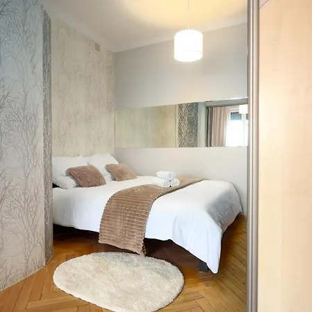 Spacious 3rooms Old Town Daire Krakow