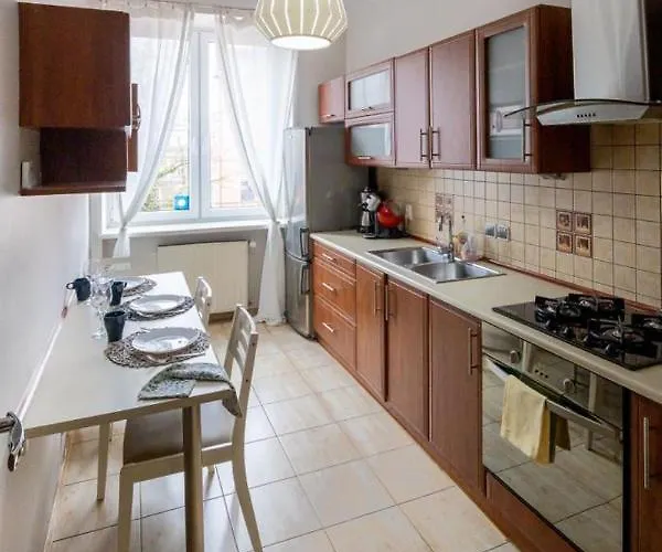 Spacious 3Rooms Old Town Apartment * Cracóvia